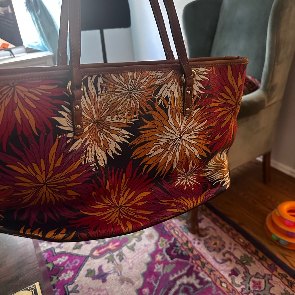 Nine West Red and Gold Floral Tote